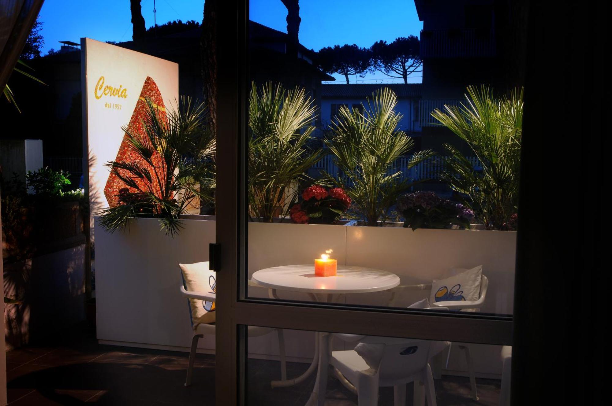 Hotel Eros Residence Cervia Luaran gambar
